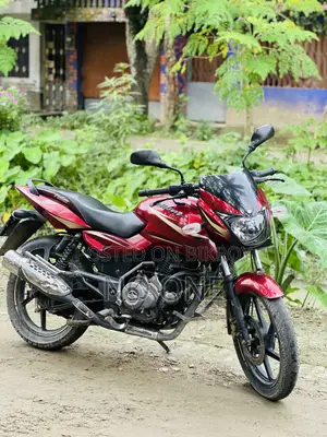 Bajaj Pulsar 150 2016 Red