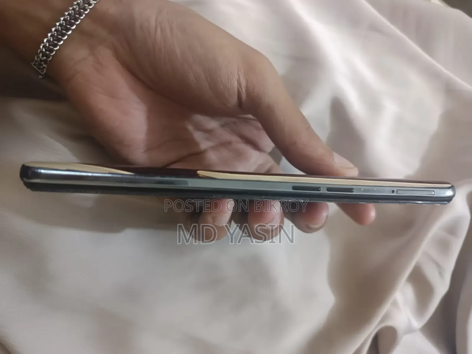 Realme X7 (India) 128 GB