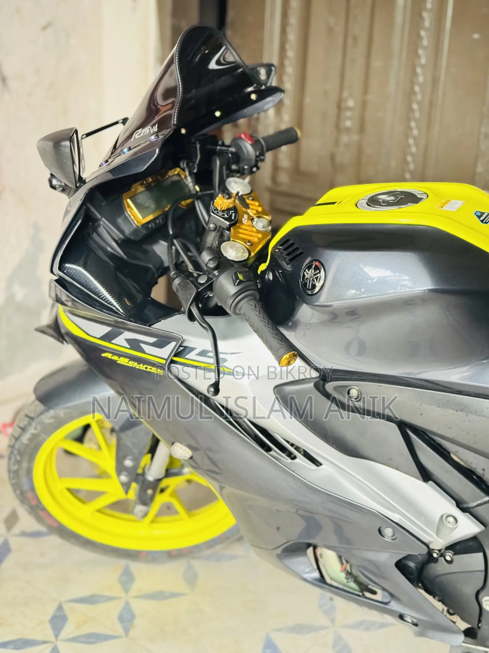 Yamaha 2023 Silver