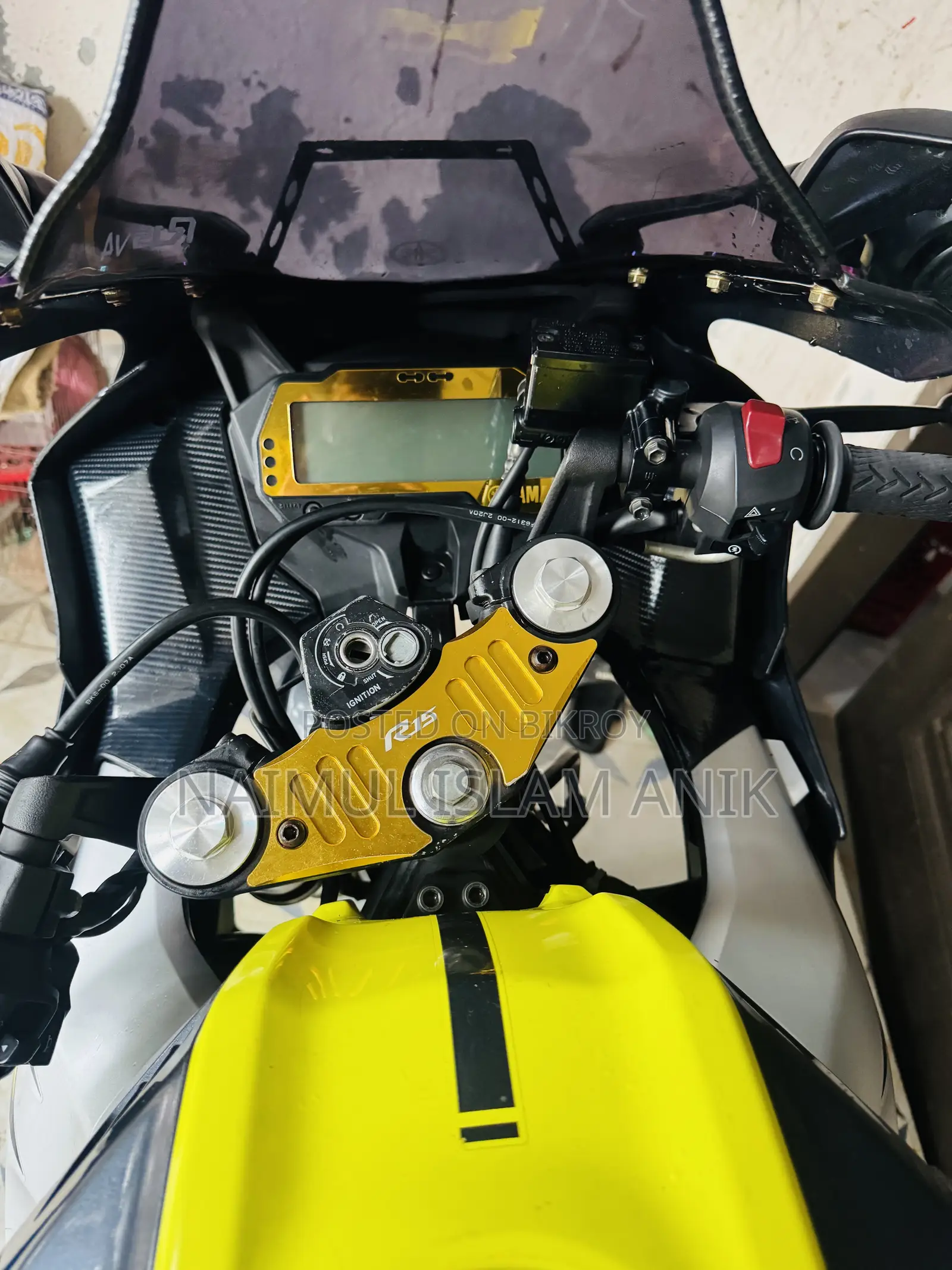 Yamaha 2023 Silver