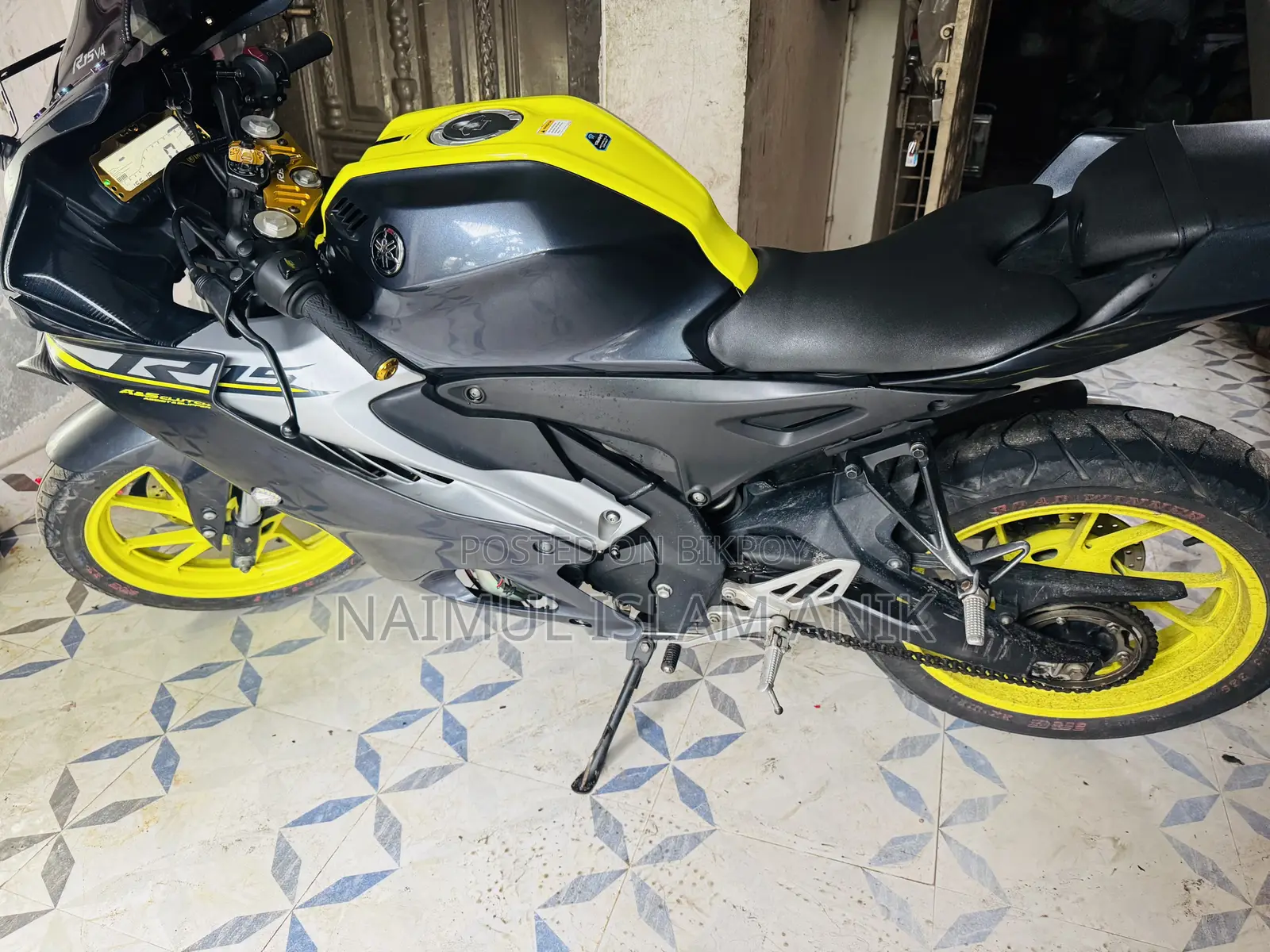 Yamaha 2023 Silver