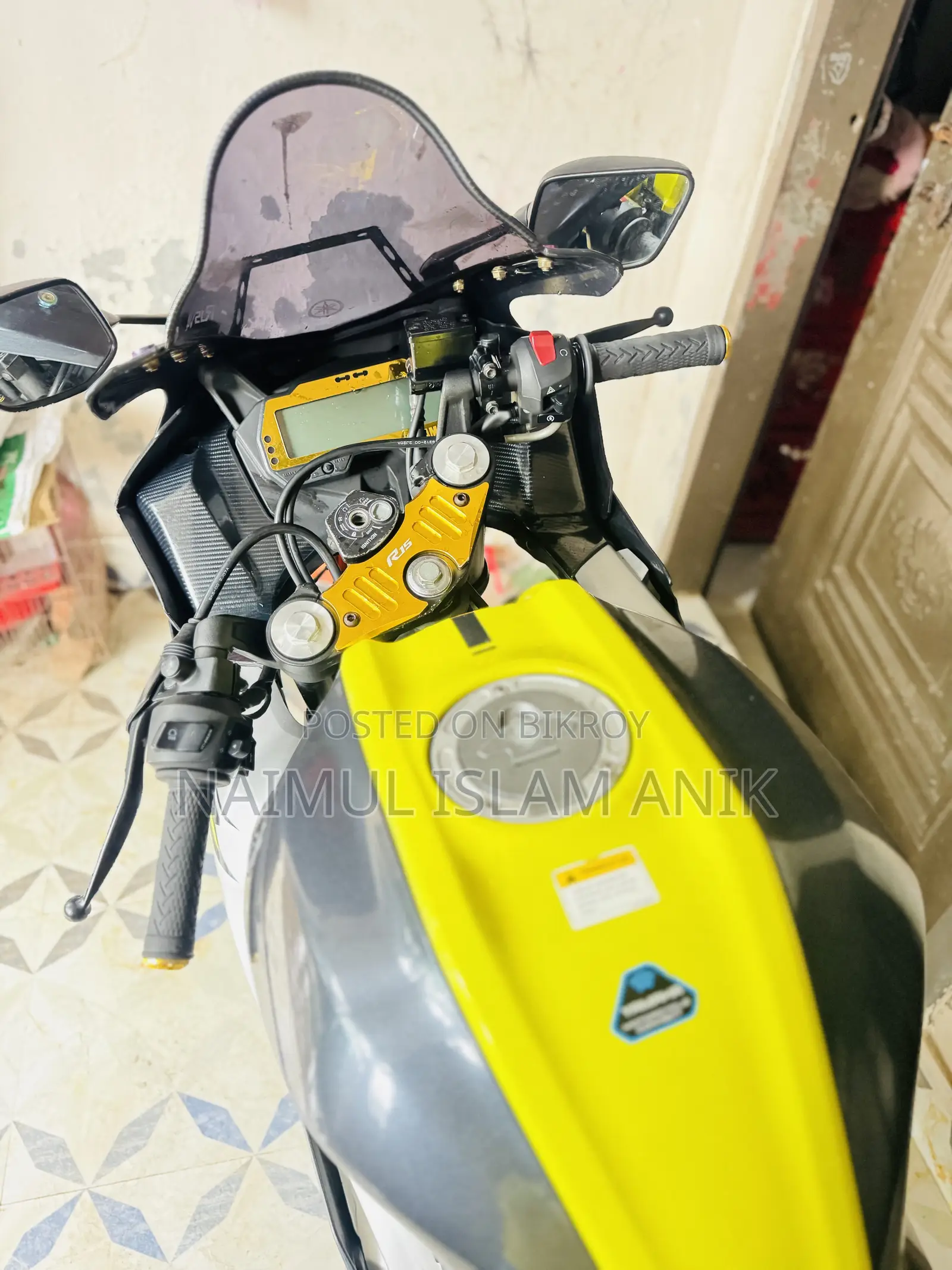 Yamaha 2023 Silver