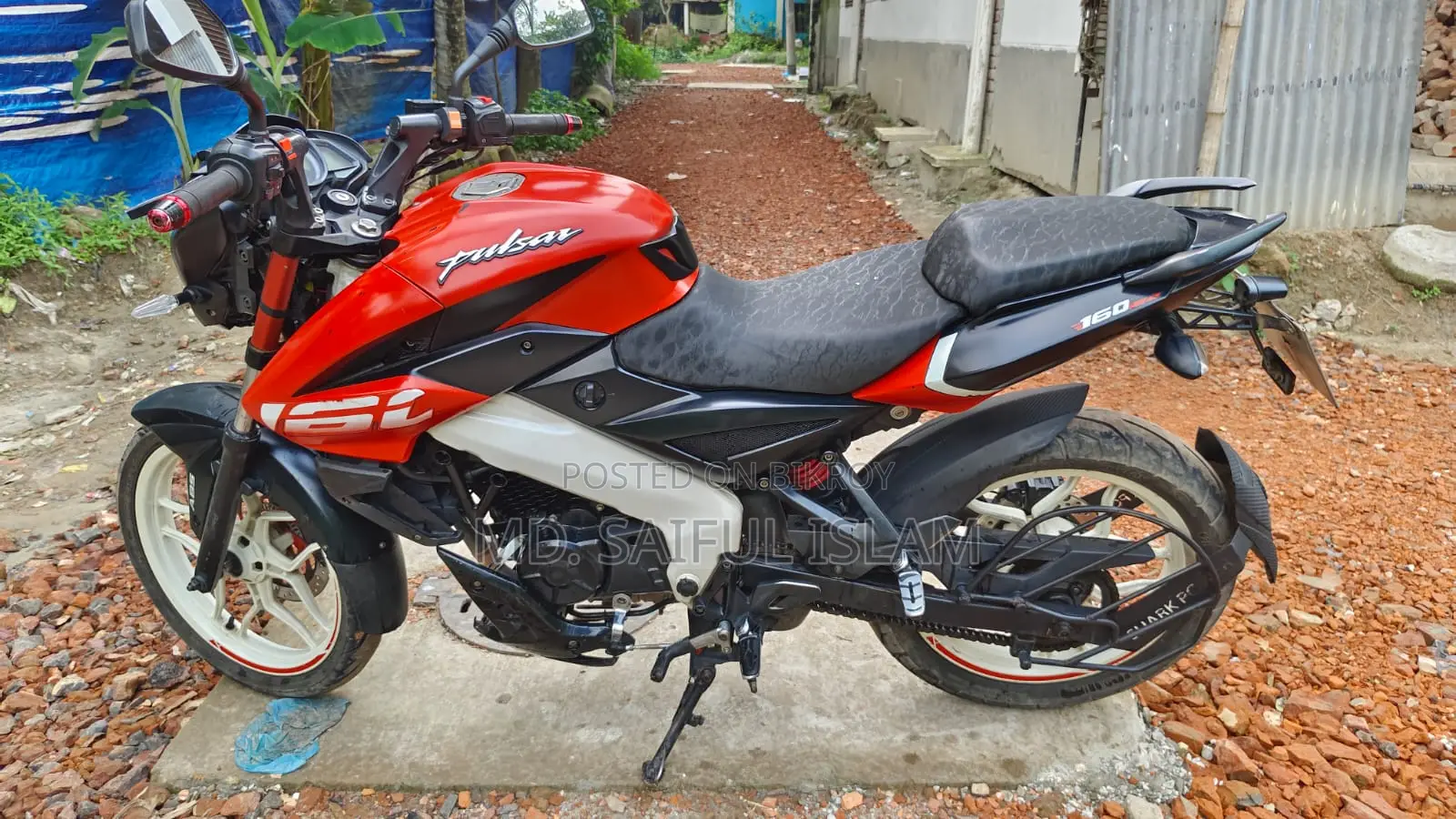 Bajaj Pulsar NS 160 2021 Red