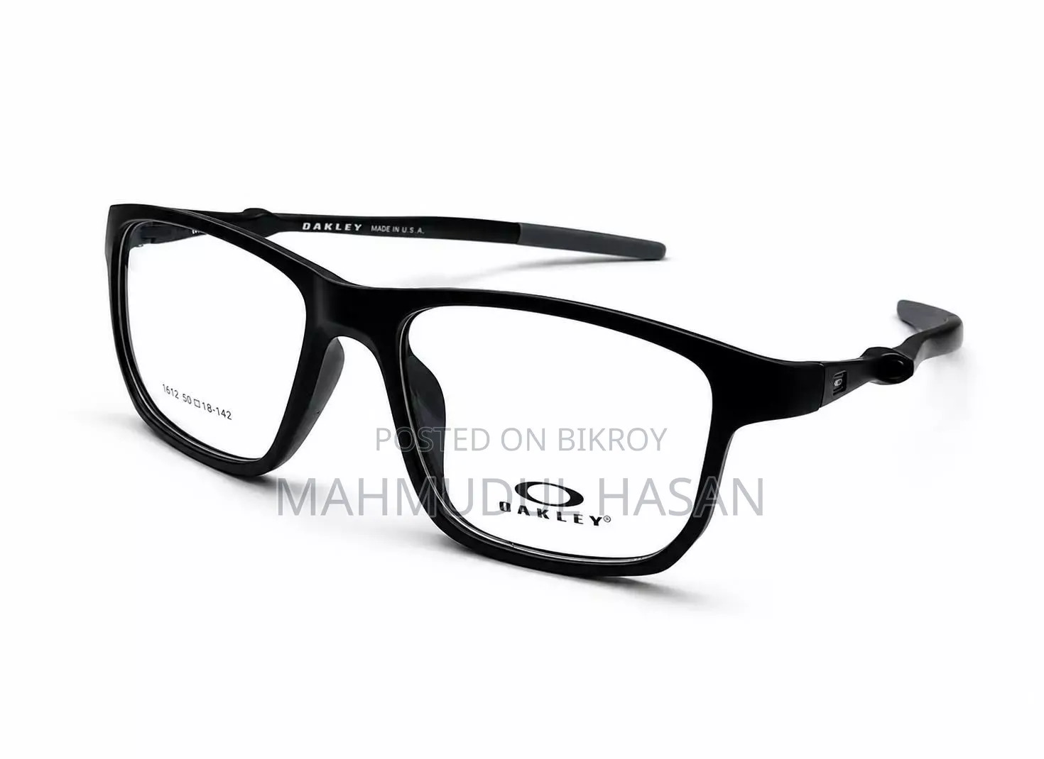 Oakley Eyewear Frame For Sports Look