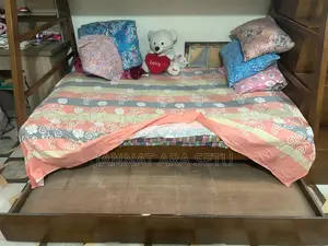 মেরিন বোর্ড এবং গর্জন কাঠের বাঙ্ক বেড