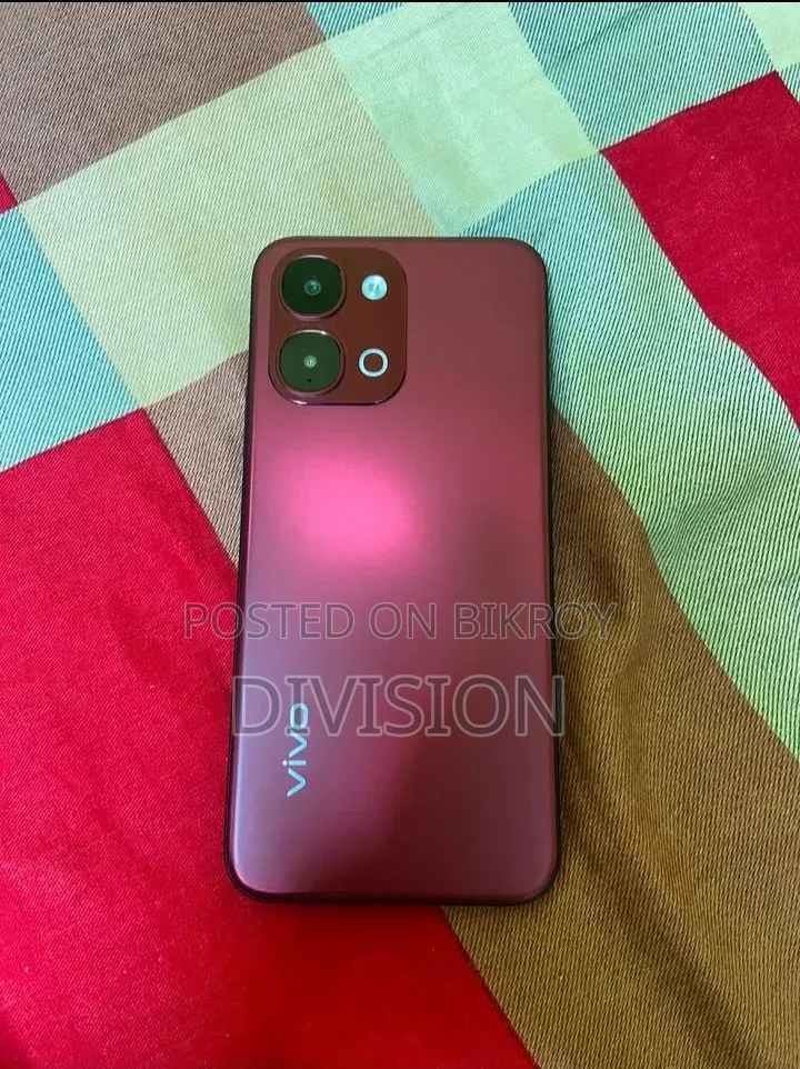 ভিভো ওয়াই ৩১ ডি ২৫৬ জিবি রেড