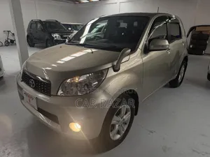 Toyota Rush 1.5 RWD 2011 Gold
