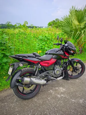 বাজাজ পালসার ১৫০ ২০১৯ ব্ল্যাক