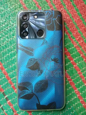 New Vfone 32 GB Blue