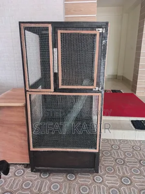 বড় পাখির খাঁচা বিক্রয় হবে।