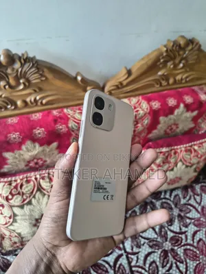 Oppo A6 128 GB Gold