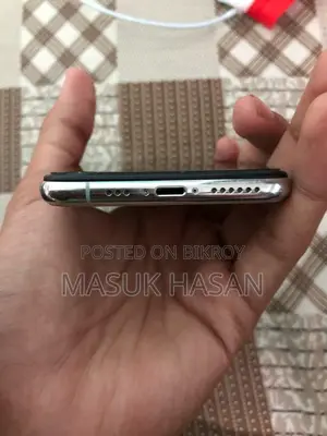Apple iPhone XS 64 GB White