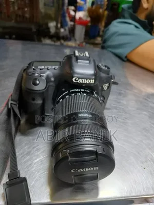 Canon Eos 7d Canon 18-135 Mm Lence With 2 Battery 1charger