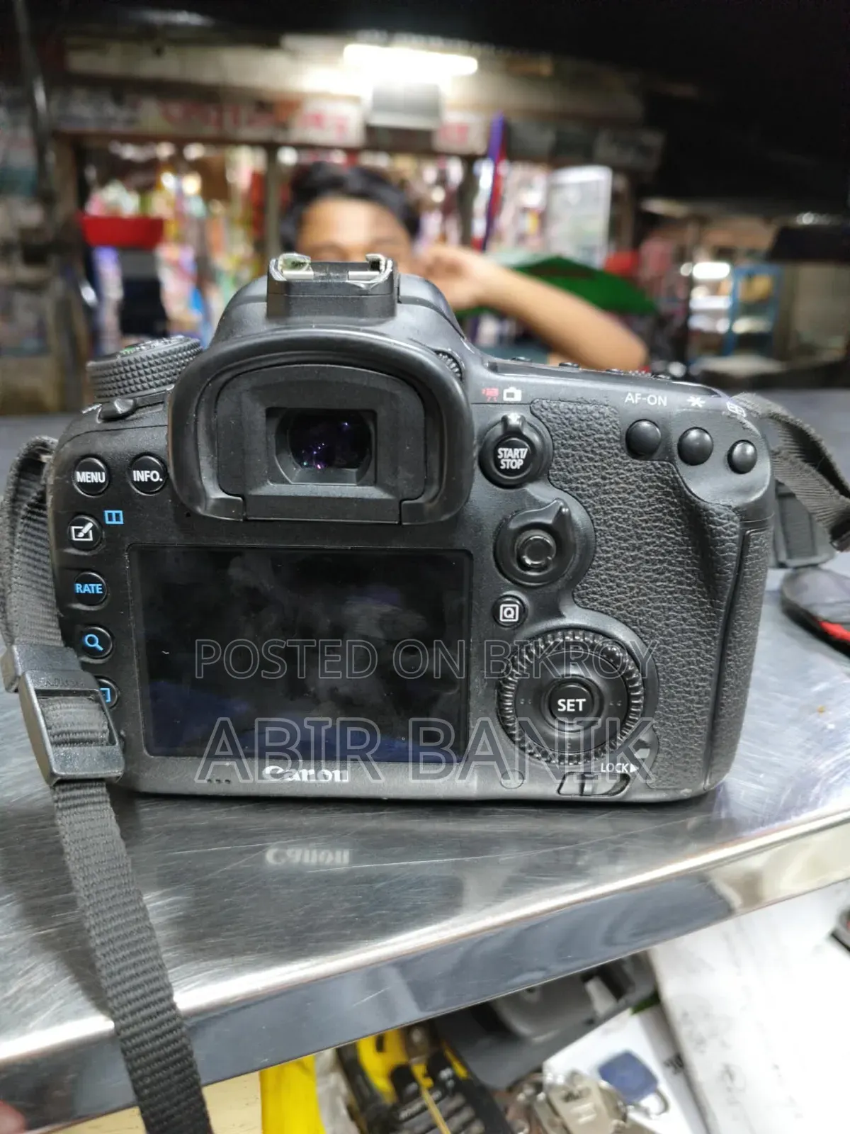Canon Eos 7d Canon 18-135 Mm Lence With 2 Battery 1charger