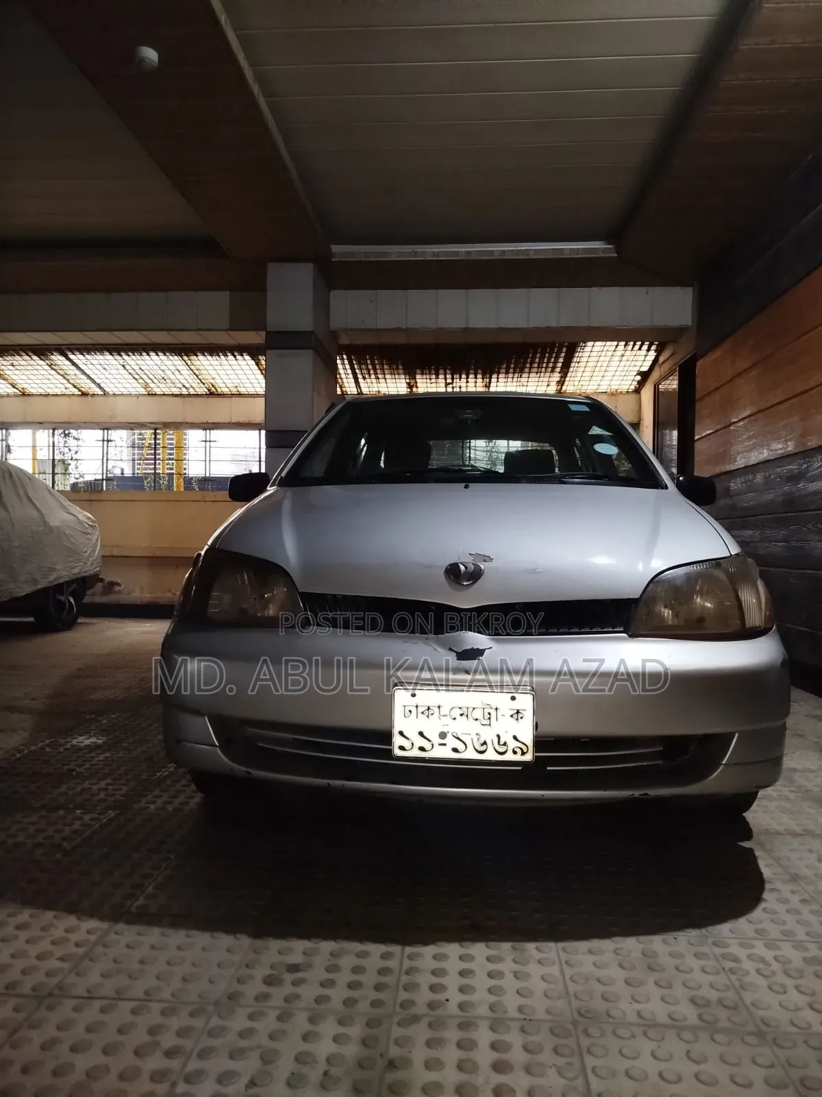 Toyota Platz 2001 Silver