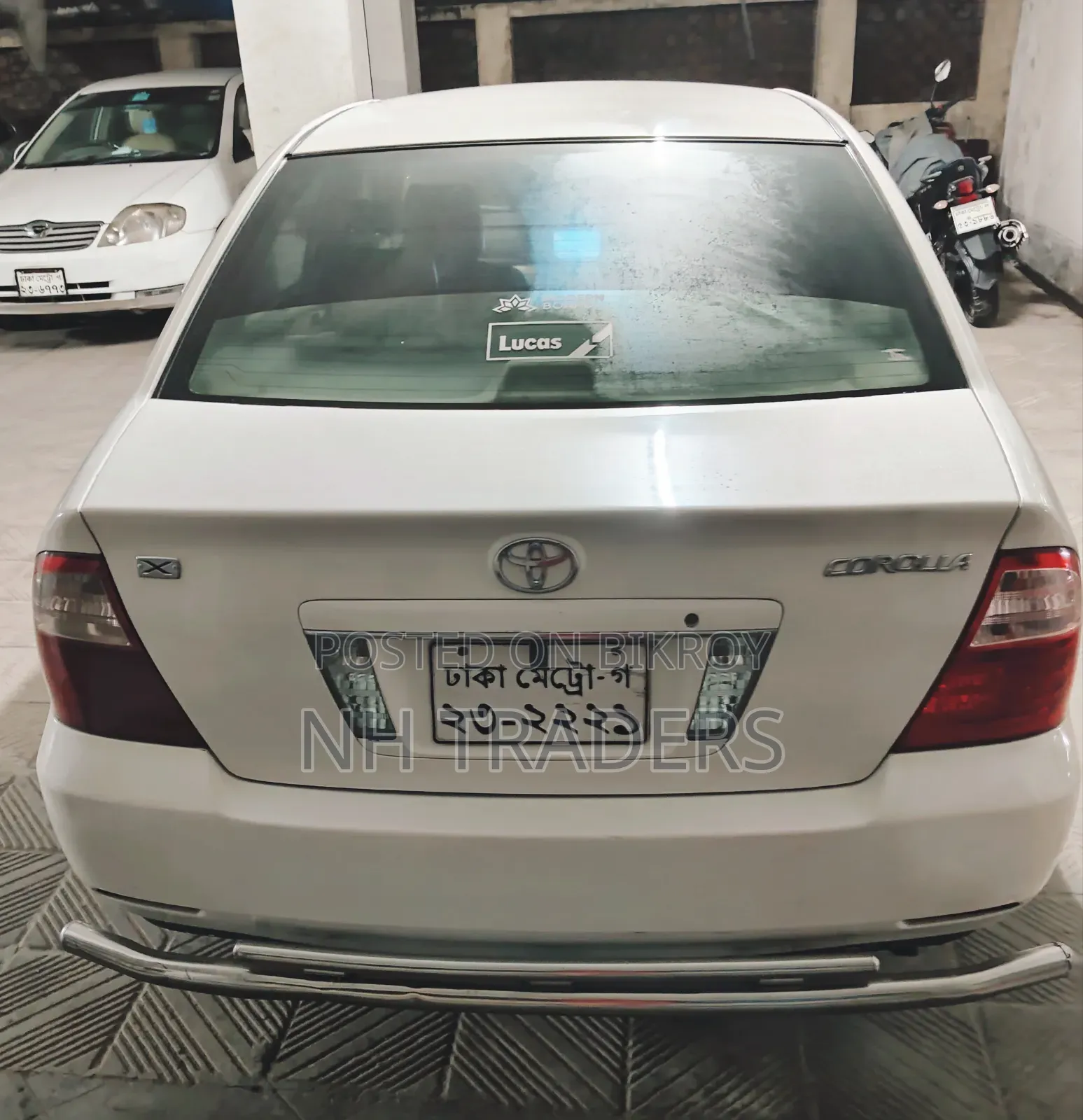 Toyota Corolla 2004 White