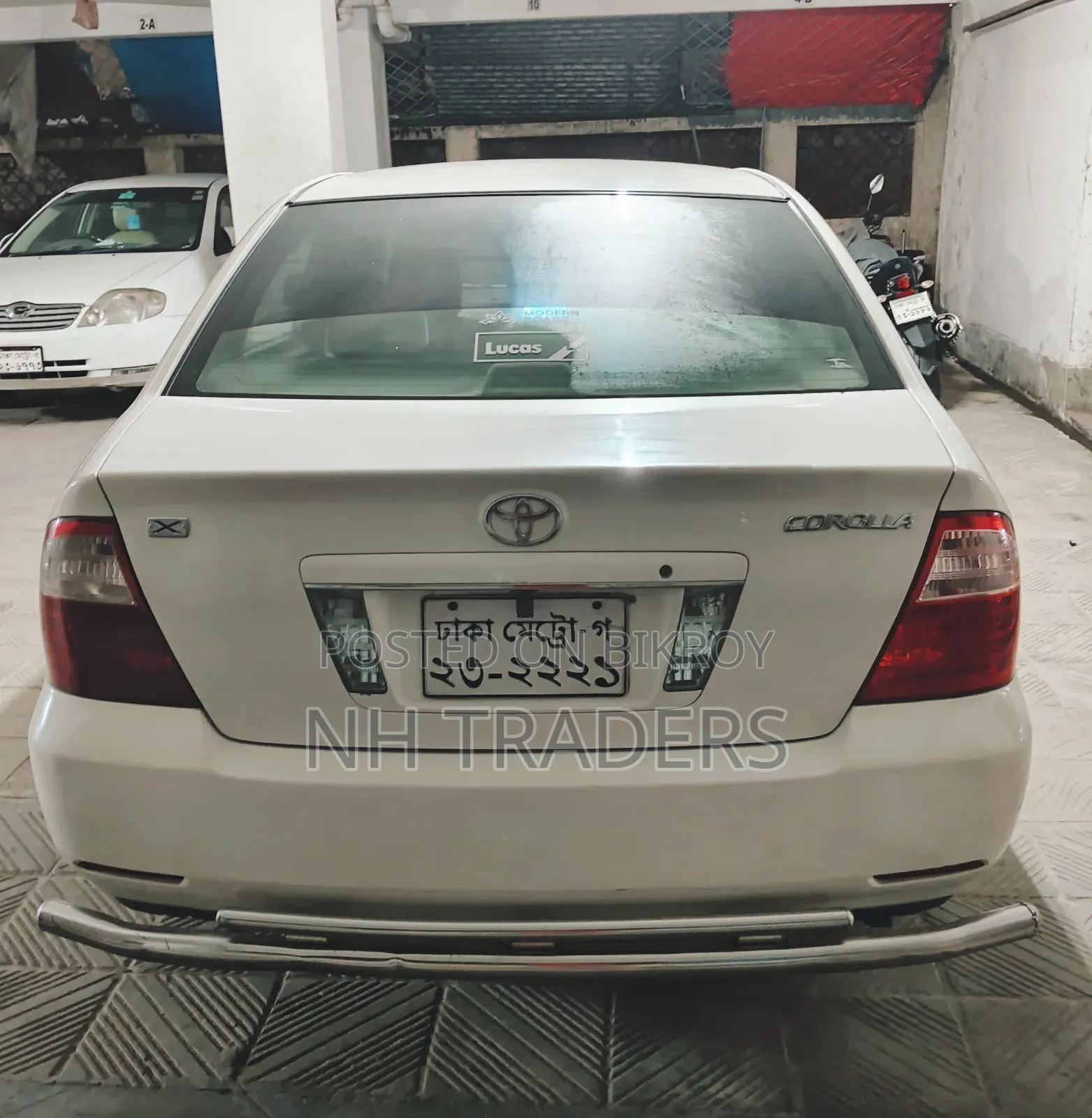 Toyota Corolla 2004 White