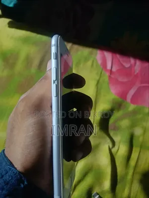 Apple iPhone 6 16 GB White