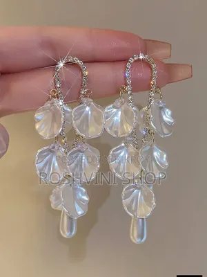 White Floral Tassel Earrings