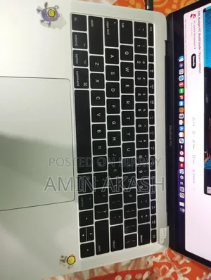 Laptop Apple MacBook Pro 2017 8GB Intel Core I5 SSD 256GB