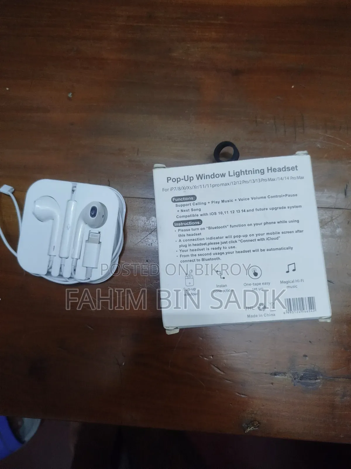 Pop-Up Window Lightning Headset for iPhone