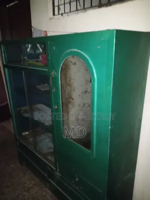 শোকেস বিক্রি হবে