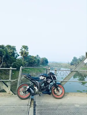 সুজুকি জিক্সার মনোটোন ২০২২ ব্ল্যাক