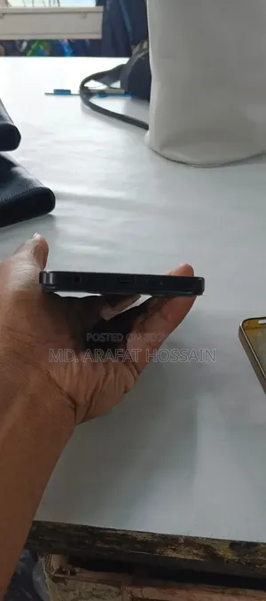 Vivo Y18 128 GB Red