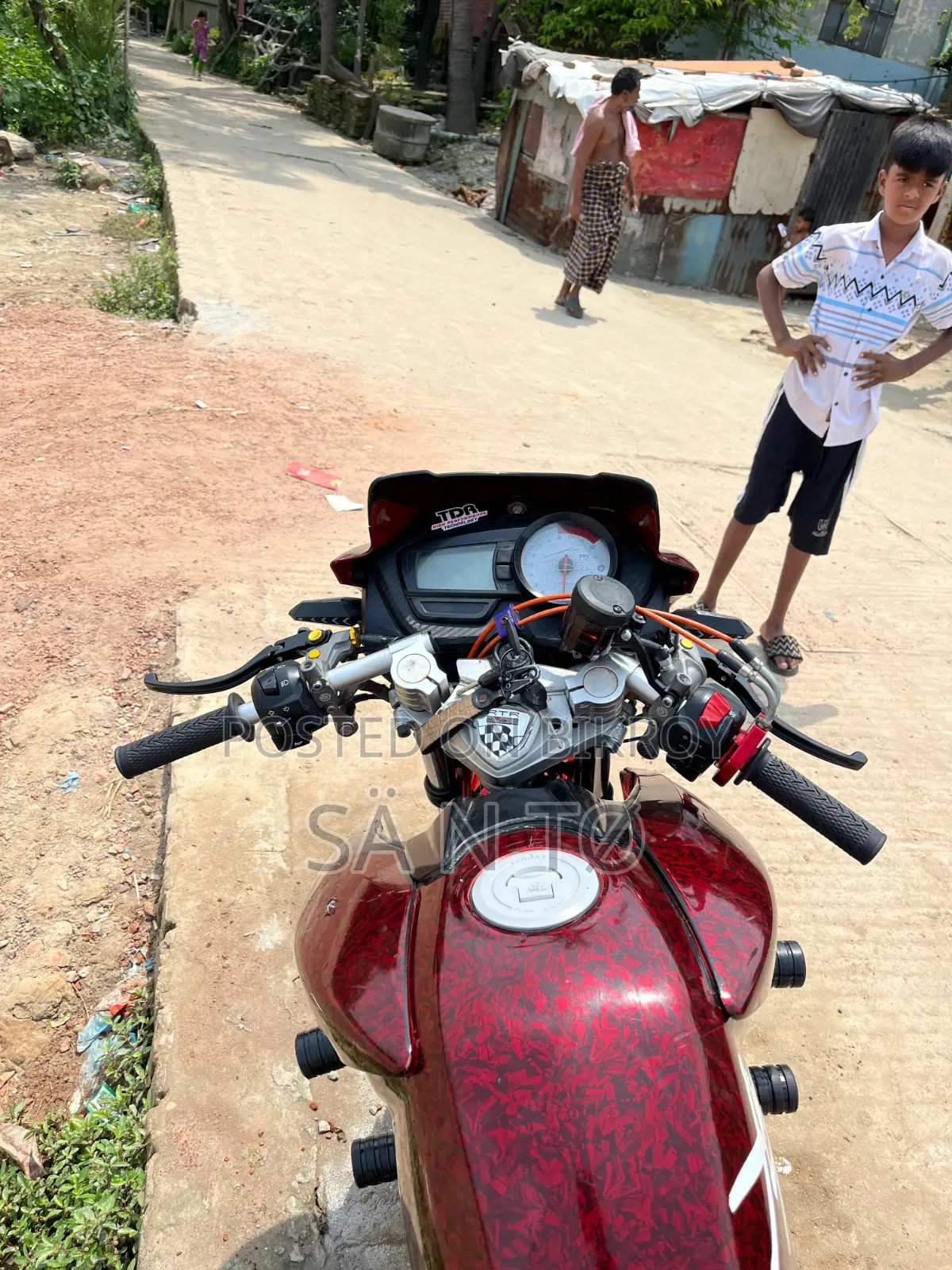 TVS Apache RTR 160 2V 2015 Red