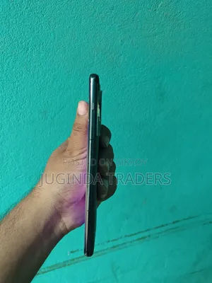 ওয়ানপ্লাস ১১ ২৫৬ জিবি ব্ল্যাক