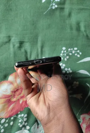 গুগল পিক্সেল ৬ ১২৮ জিবি ব্ল্যাক