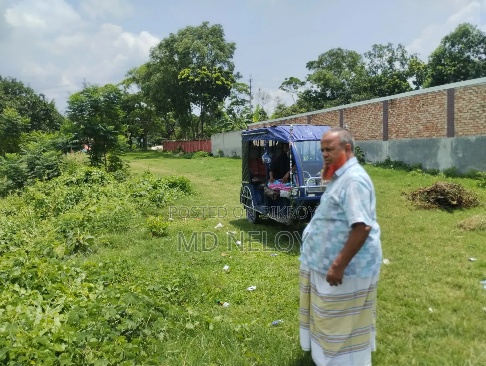 জমি বিক্রি করা হবে