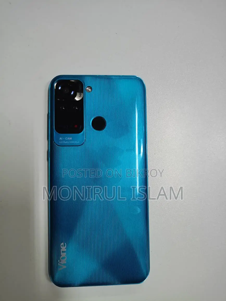 New Vfone 32 GB Blue
