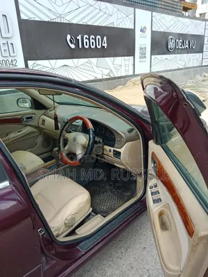 Nissan Bluebird 2004 Red