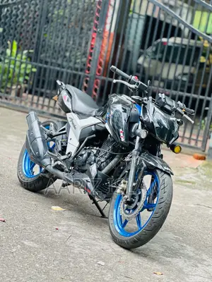 টিভিএস অ্যাপাচি ১৬০ ৪ভি ২০২৩ কালো