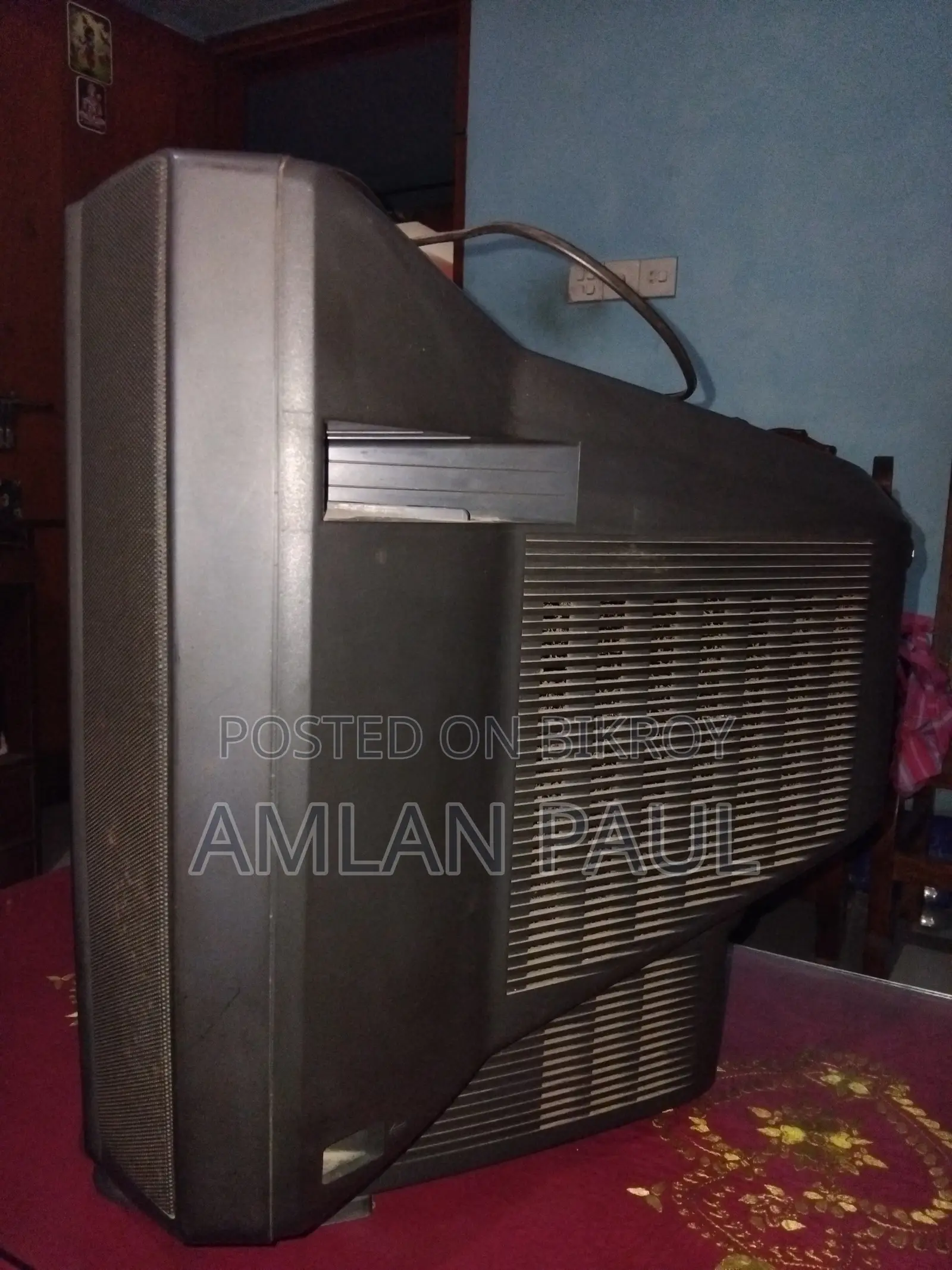Sony Trinitron Colour Tv