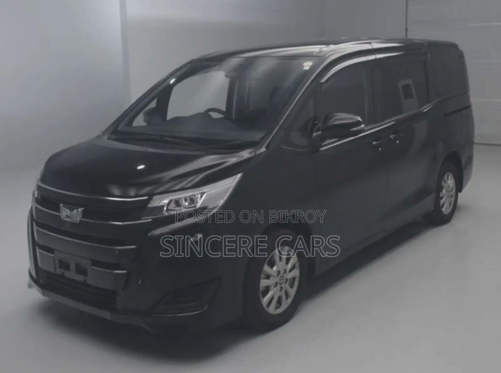 Toyota Noah 2021 Black