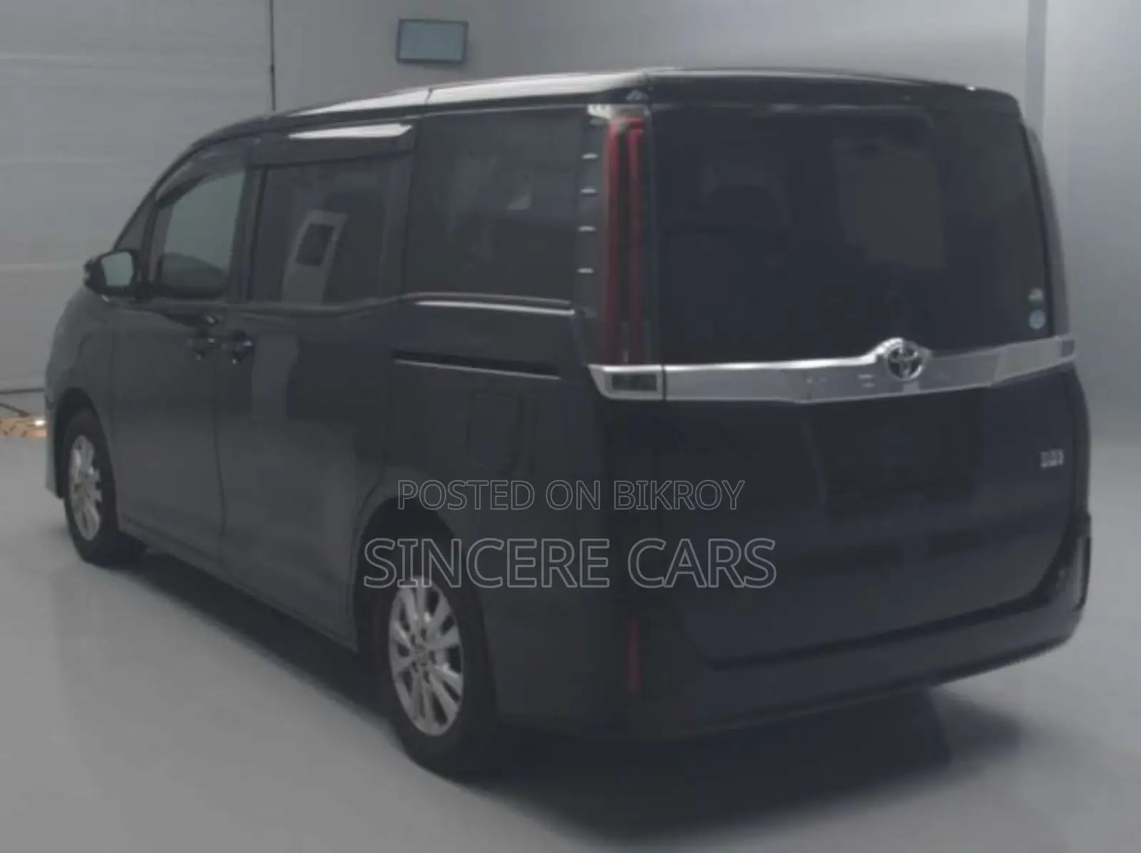Toyota Noah 2021 Black