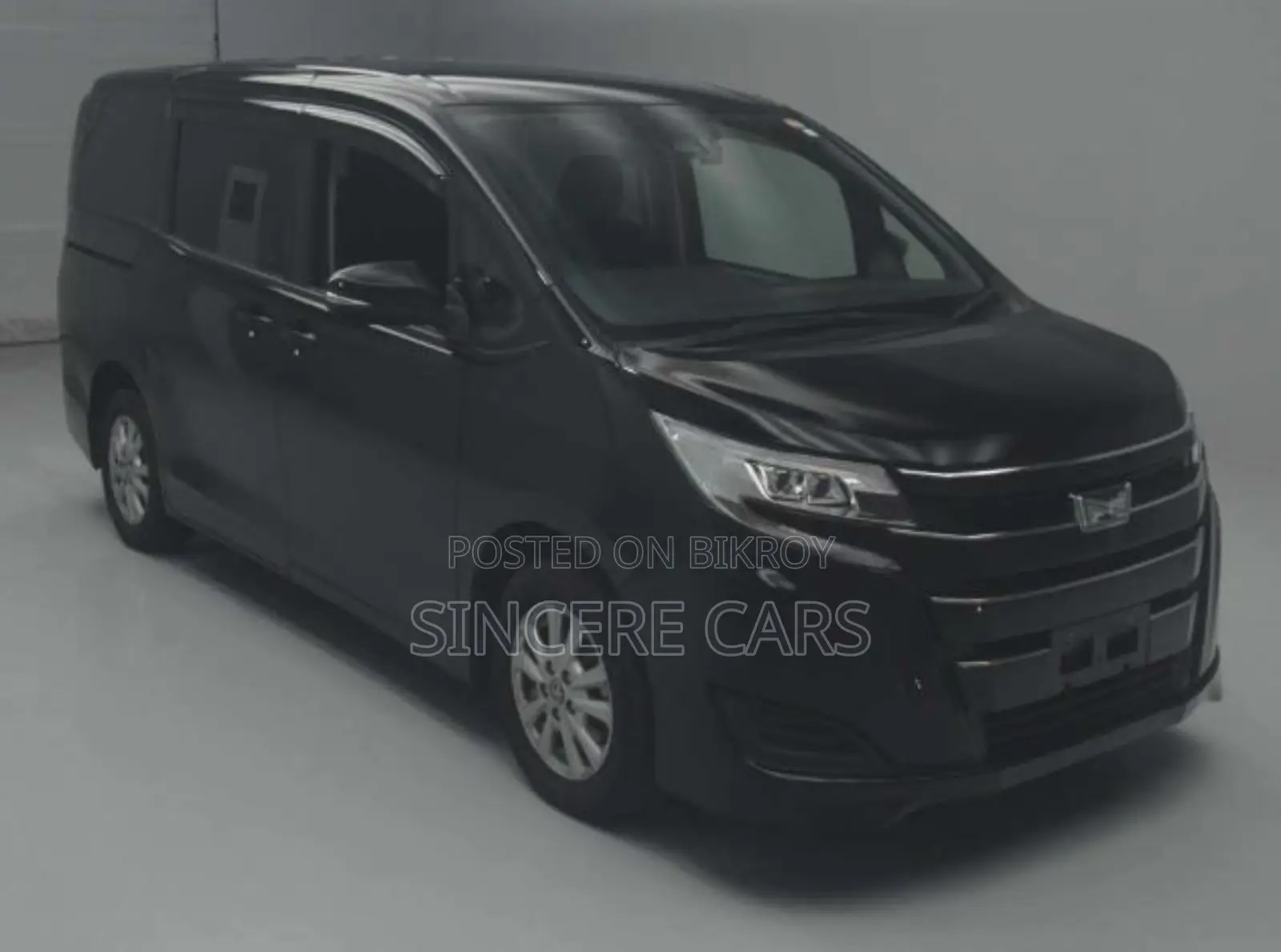 Toyota Noah 2021 Black