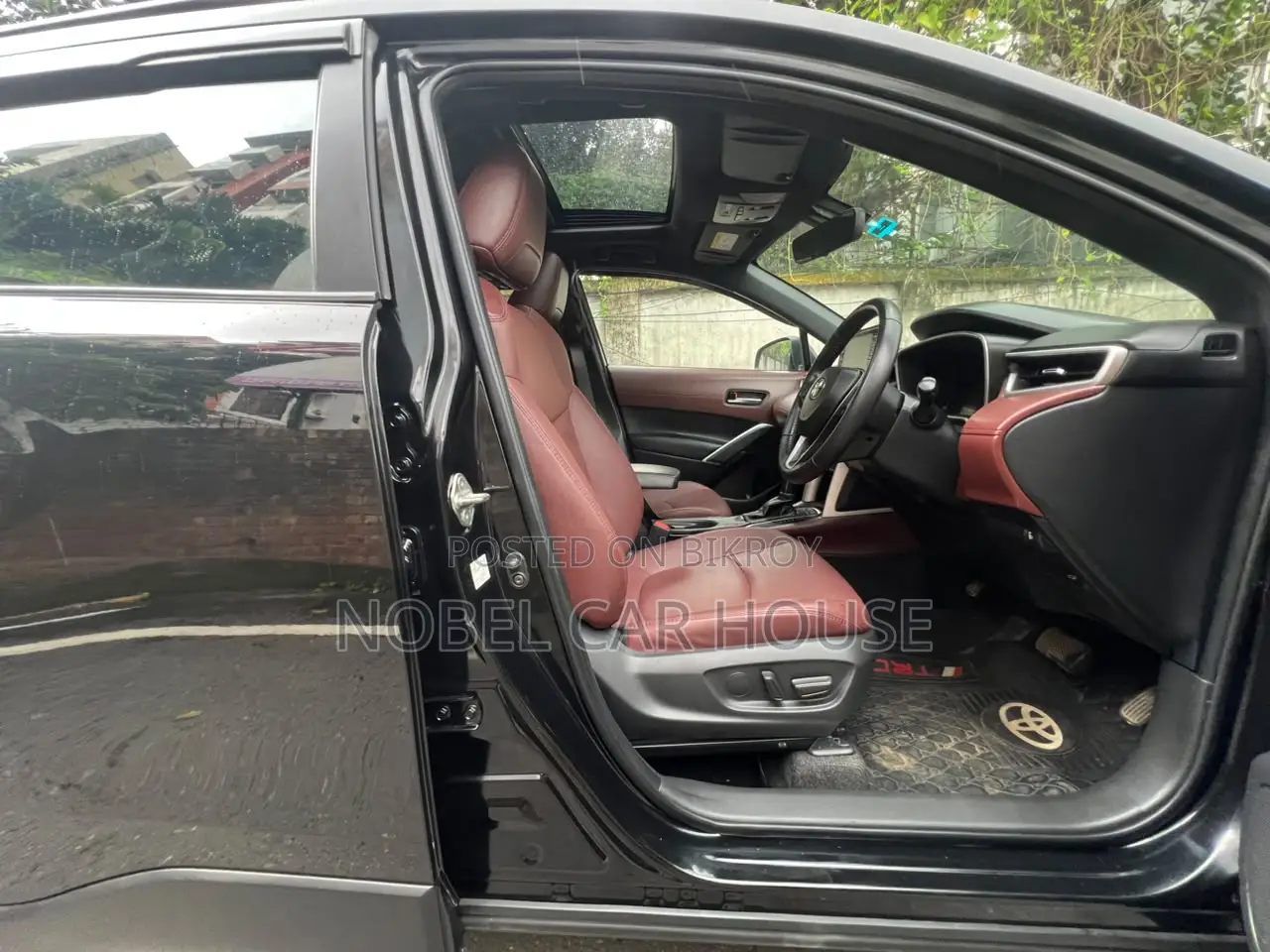 Toyota Corolla Cross 1.8 Hybrid AWD 2021 Black