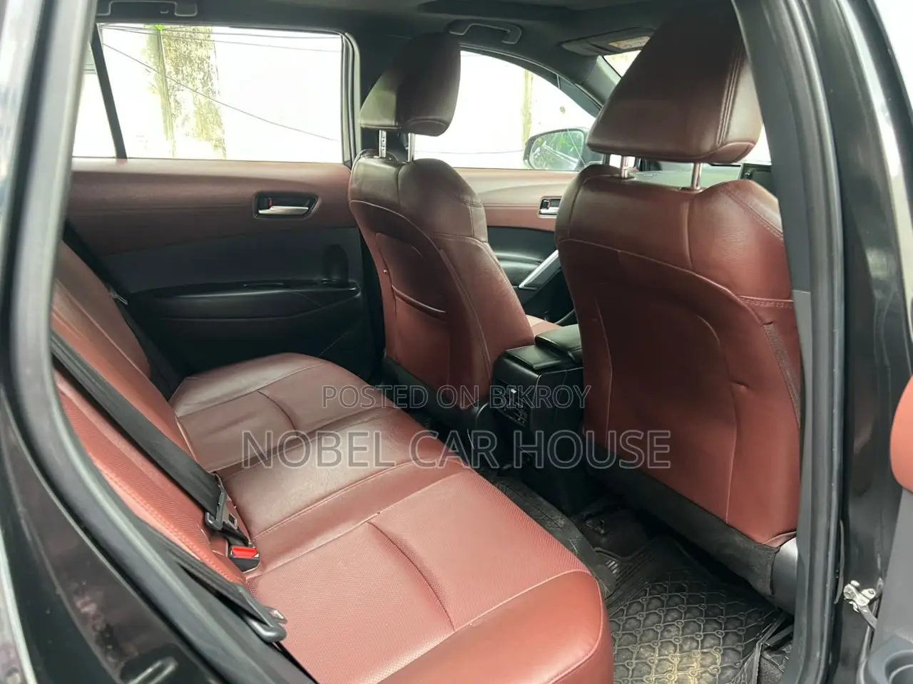 Toyota Corolla Cross 1.8 Hybrid AWD 2021 Black