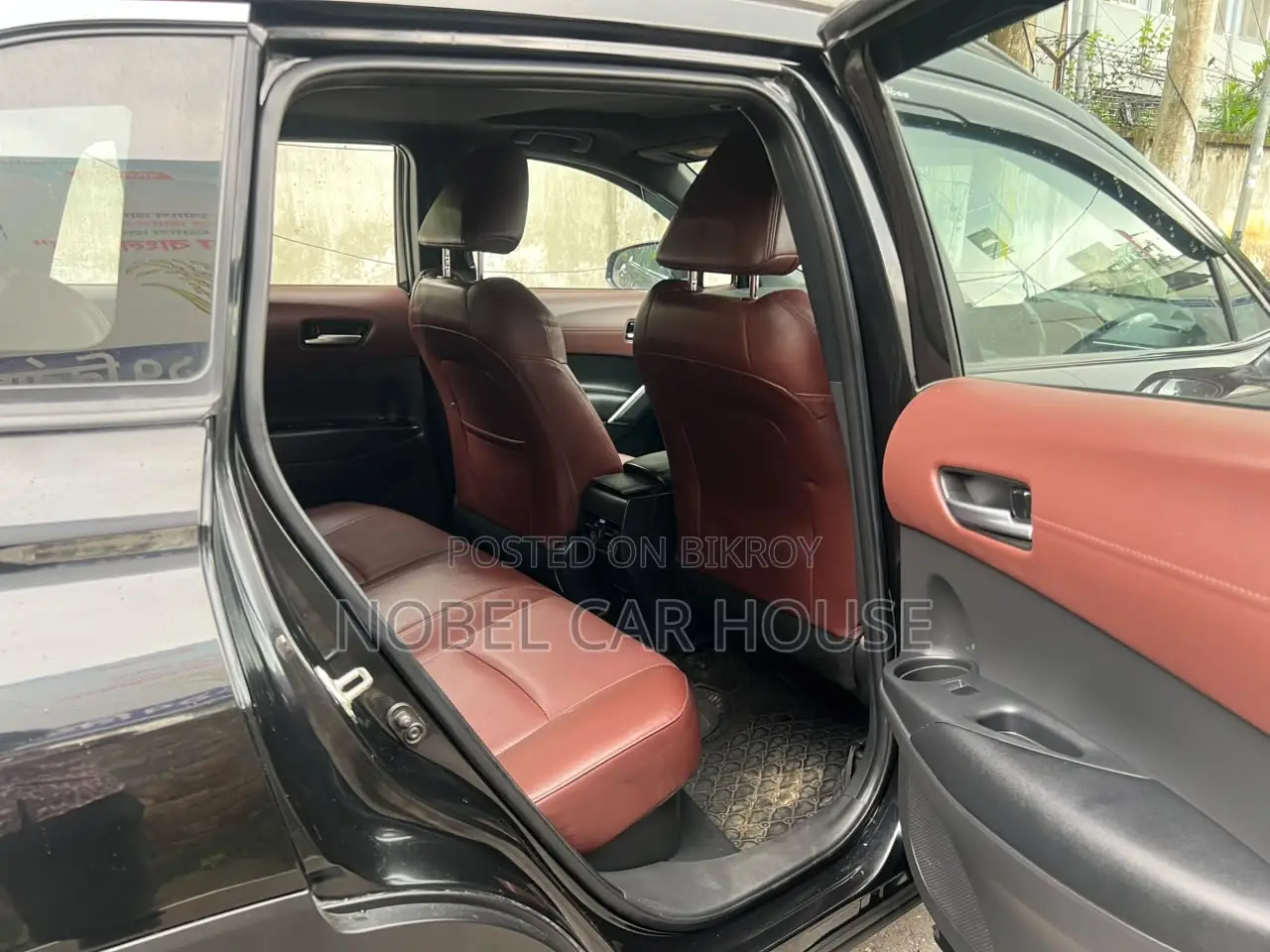 Toyota Corolla Cross 1.8 Hybrid AWD 2021 Black