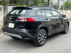 Toyota Corolla Cross 1.8 Hybrid AWD 2021 Black