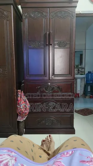 Almirah for Sale
