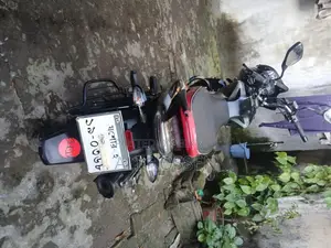 Bajaj Discover 125 2021 Black