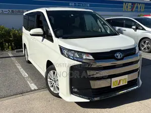 Toyota Noah 2022 Pearl