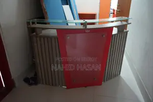 অফিস রিসেপশন ডেস্ক