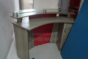অফিস রিসেপশন ডেস্ক