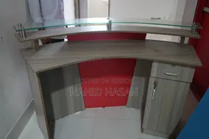 অফিস রিসেপশন ডেস্ক