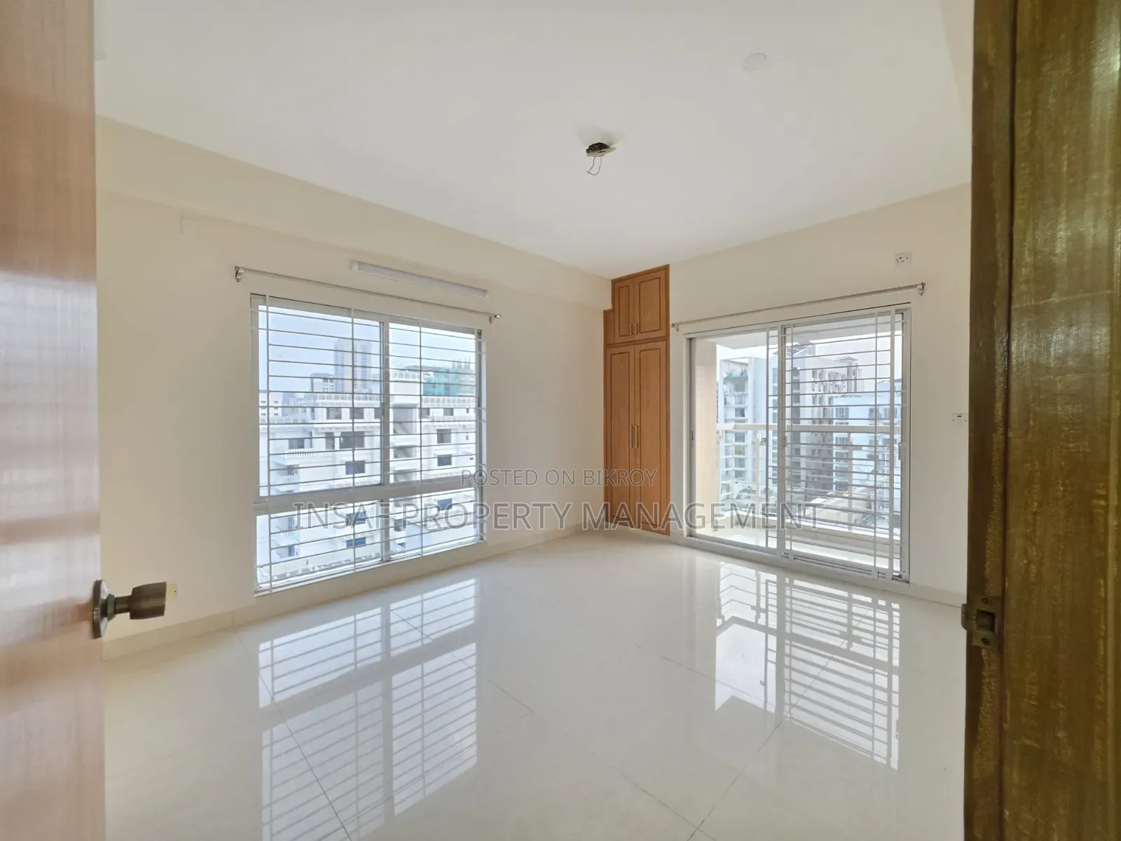 4bdrm Apartment in Gulshan for Rent